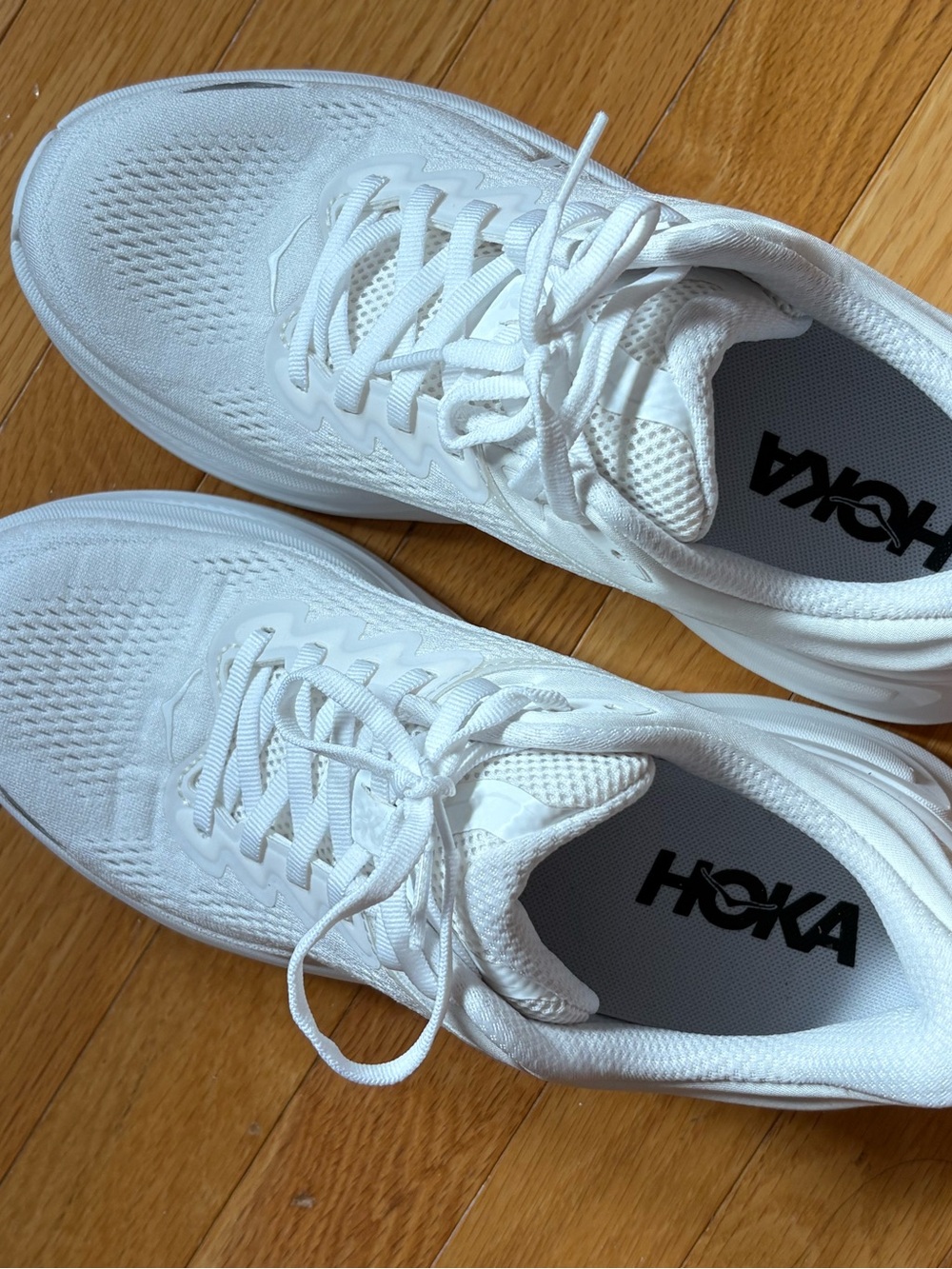 hoka bondi 9 running shoes